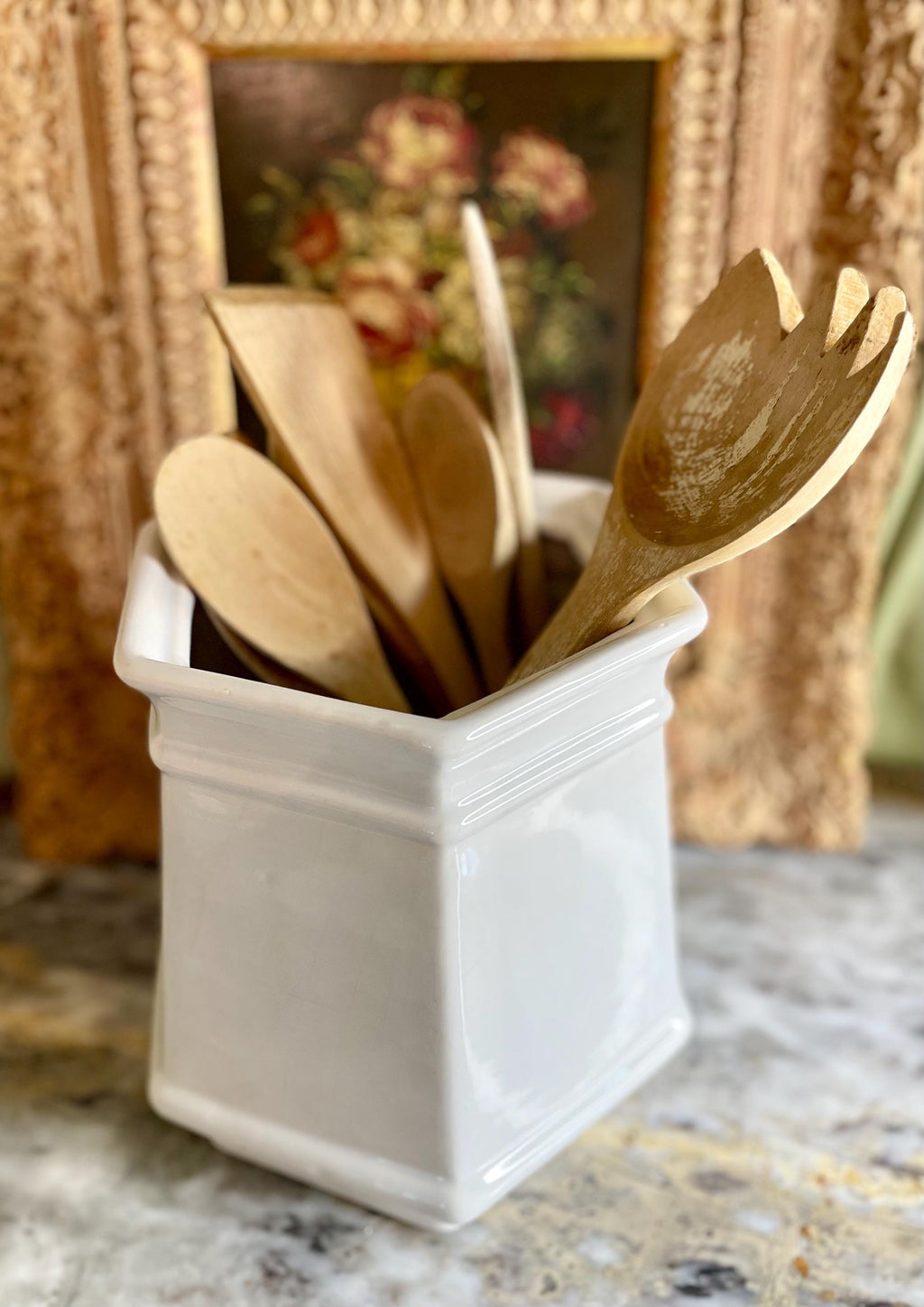 Vintage Haeger Ivory Ceramic Vase