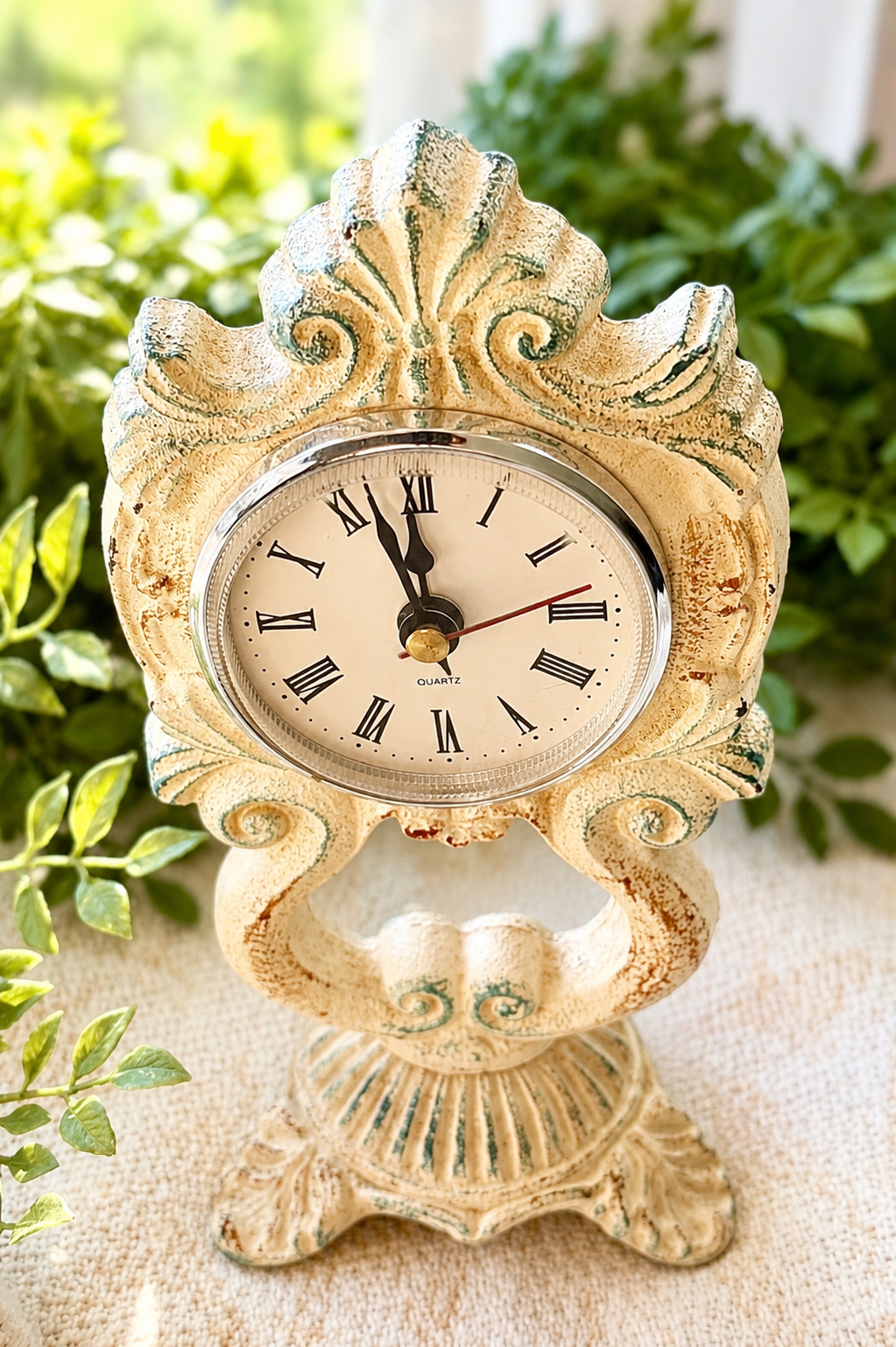 Vintage Baroque Style Table Clock