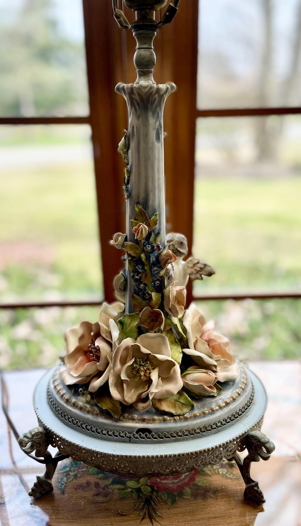 Vintage Compodimonte Style Table Lamp