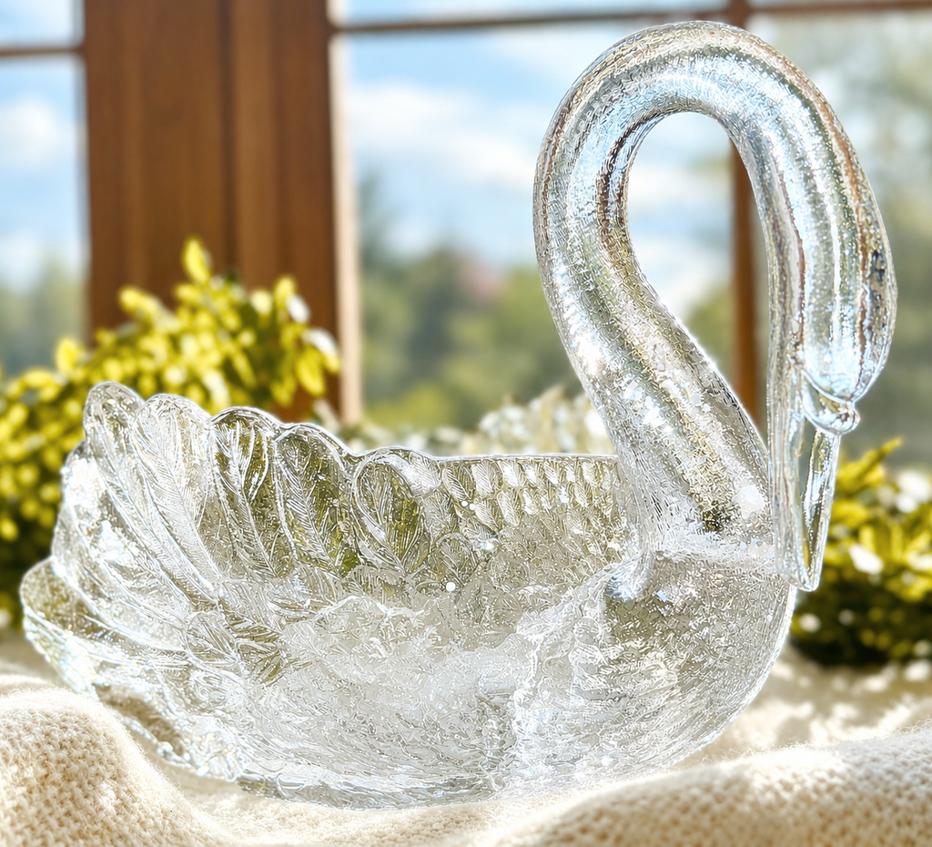 Cambridge Glass Crystal Swan Centerpiece Bowl / Centerpiece