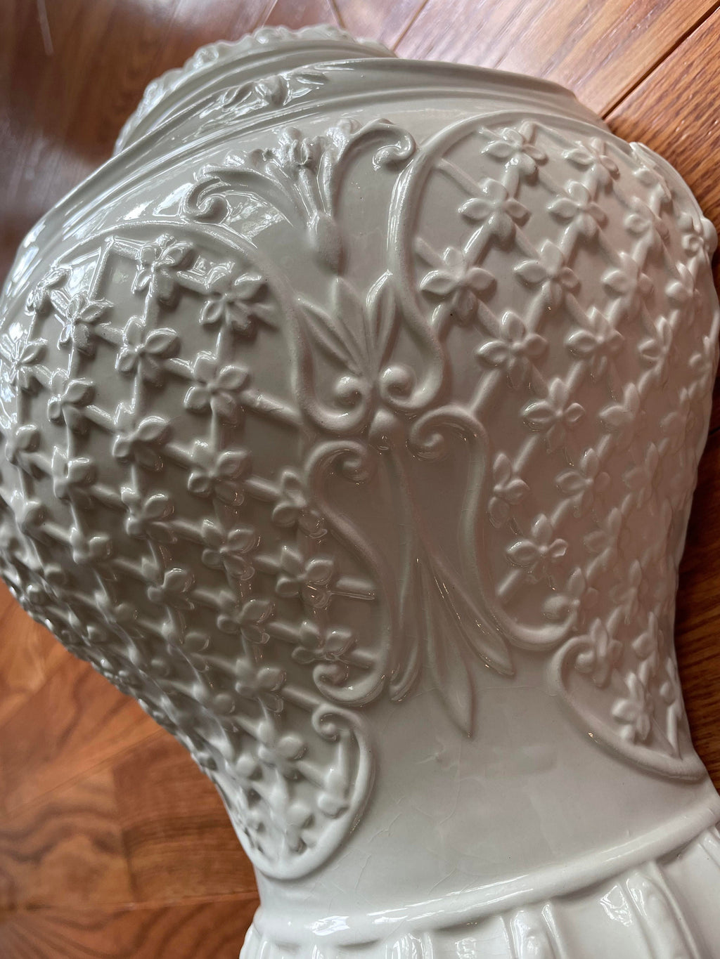 Vintage Italian White Ceramic Lavabo Wall Fountain