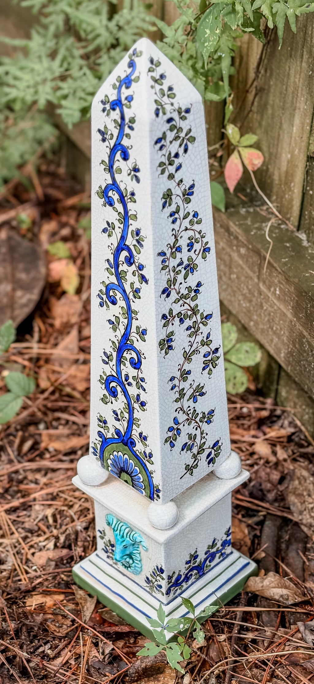 Vintage Italian Ceramic Obelisk – Hand-Painted Ram’s Head & Floral Motif
