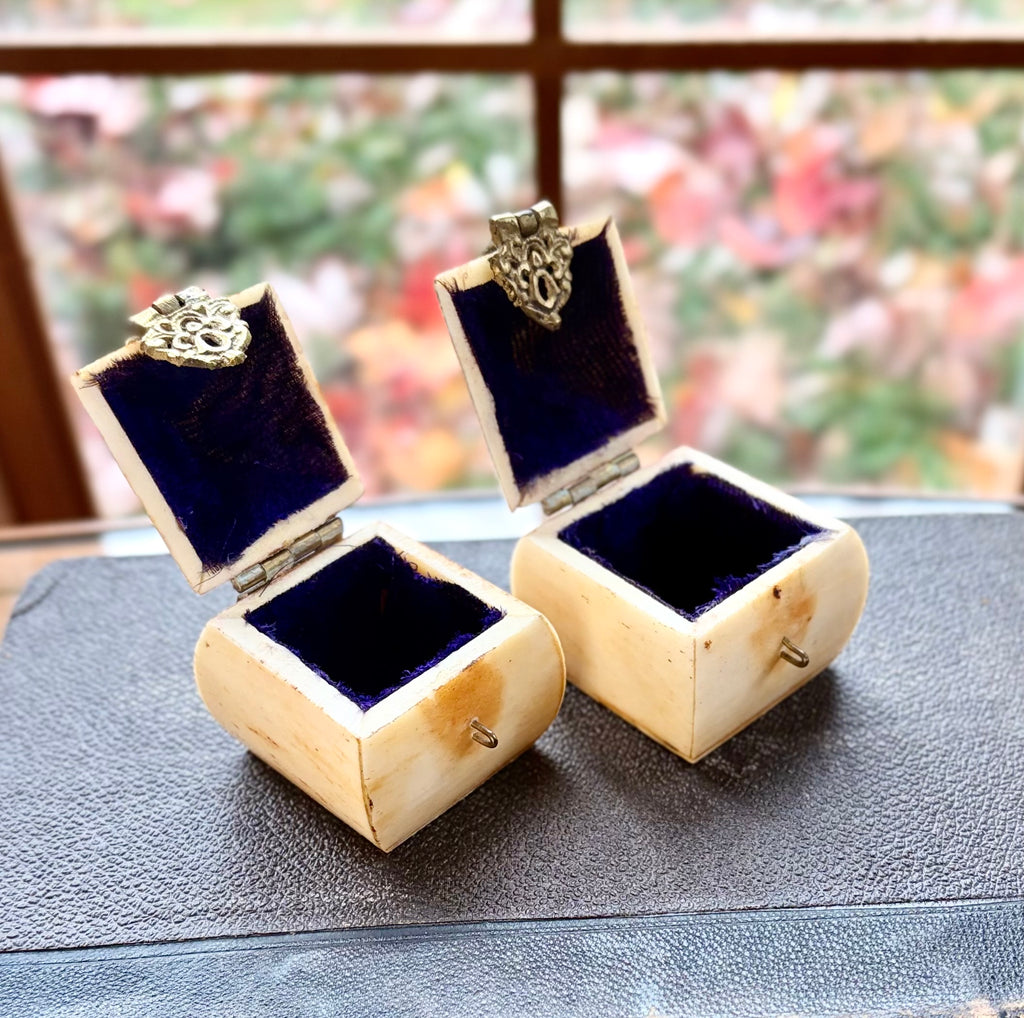 Mini Antique Bone Trinket Box