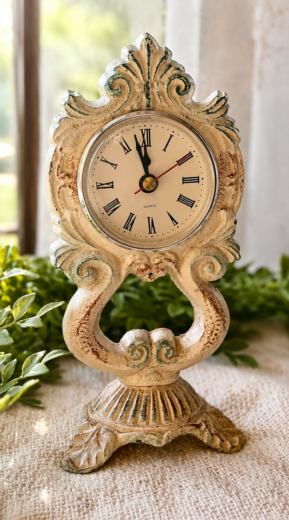 Vintage Baroque Style Table Clock
