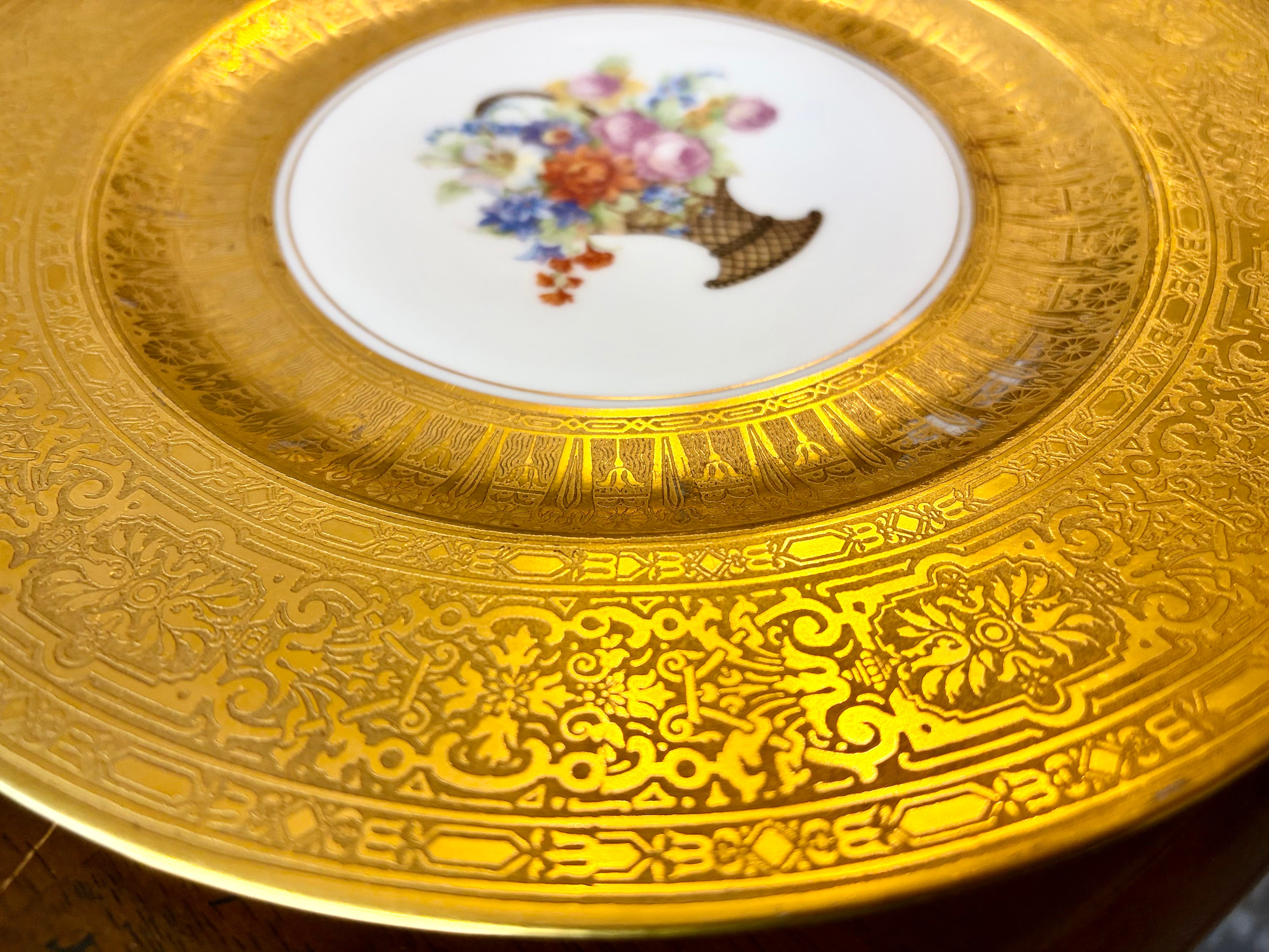 Hutschenreuther Selb Bavaria Porcelain Platter with Echtgold Decoration