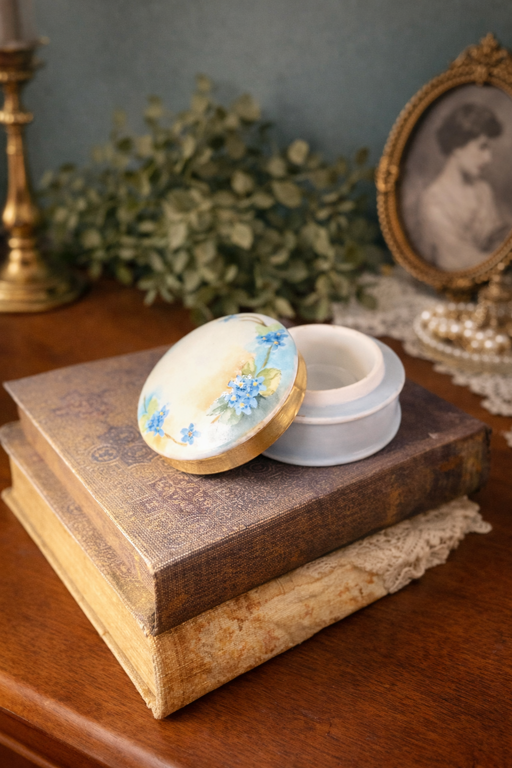 Vintage Limoges Hand-Painted Porcelain Forget-Me-Not Trinket Box