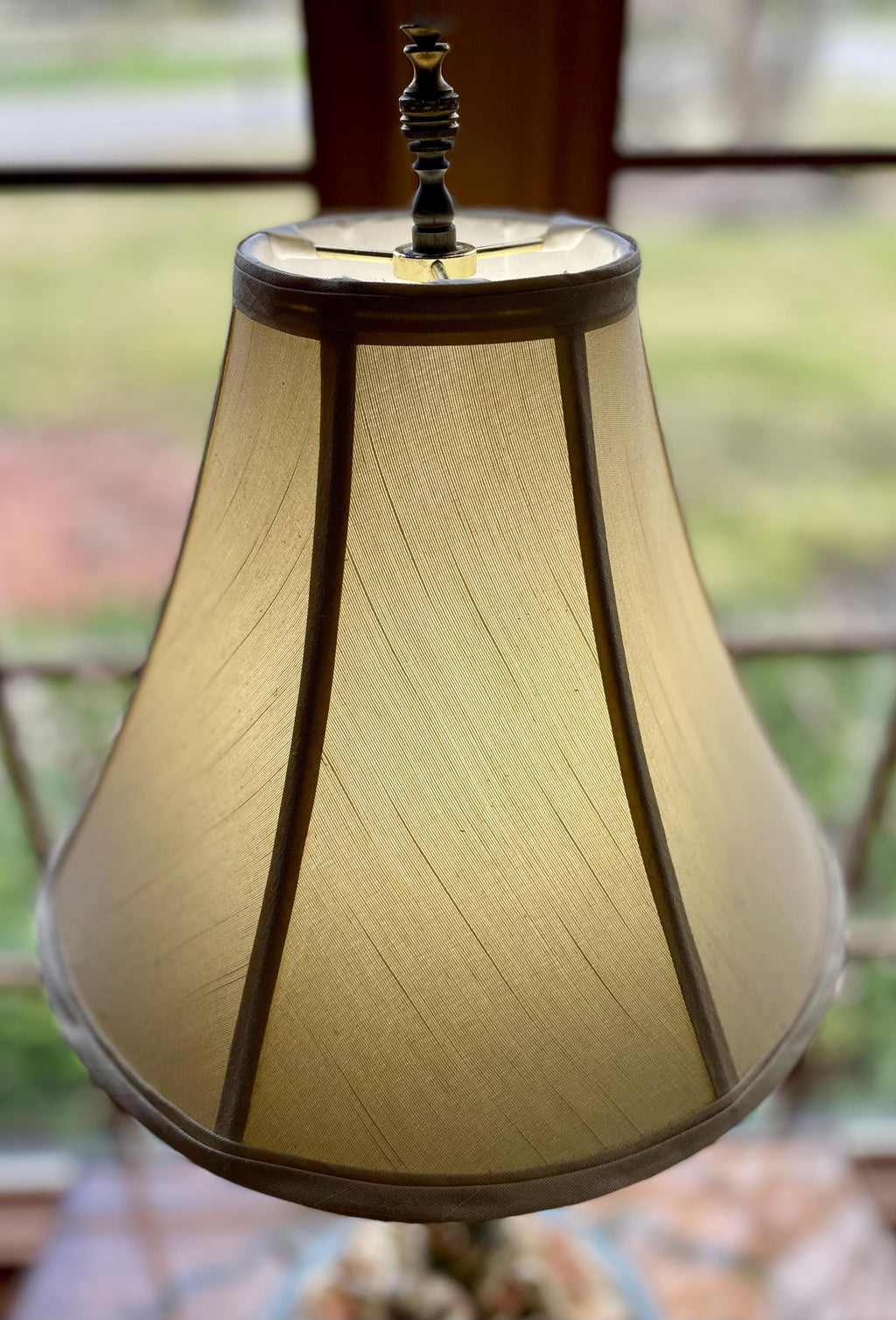 Vintage Compodimonte Style Table Lamp