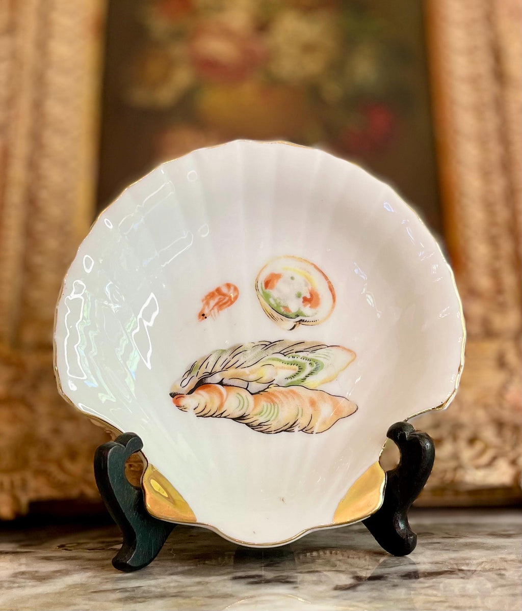 Vintage Coastal Themed Mini Dishes