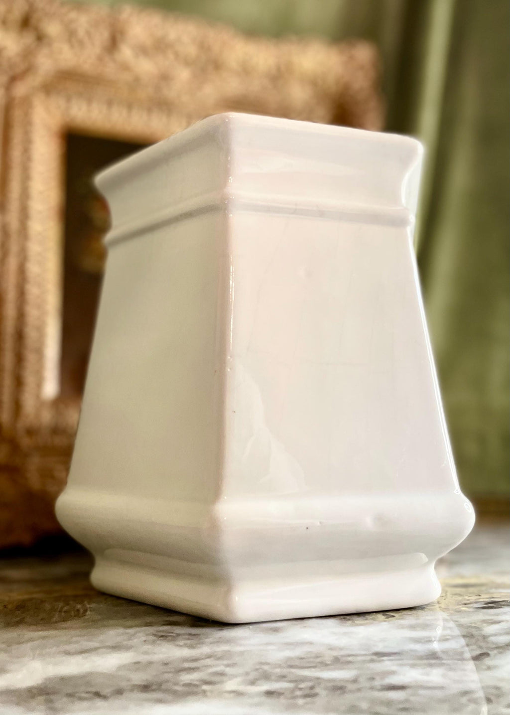 Vintage Haeger Ivory Ceramic Vase